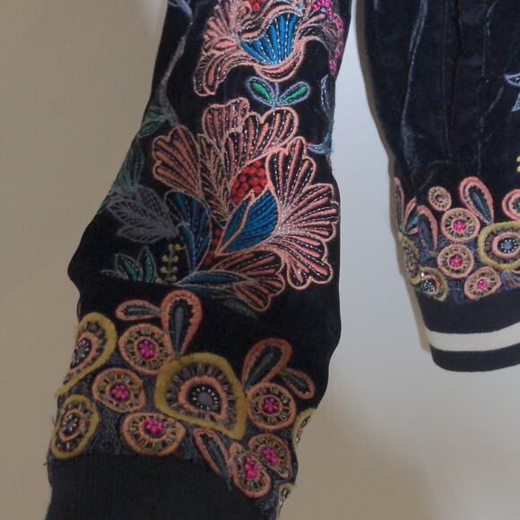 Anthropologie Elevenses Hallie Embroidered Bomber Jacket Black Velvet – Size S - Picture 7 of 15